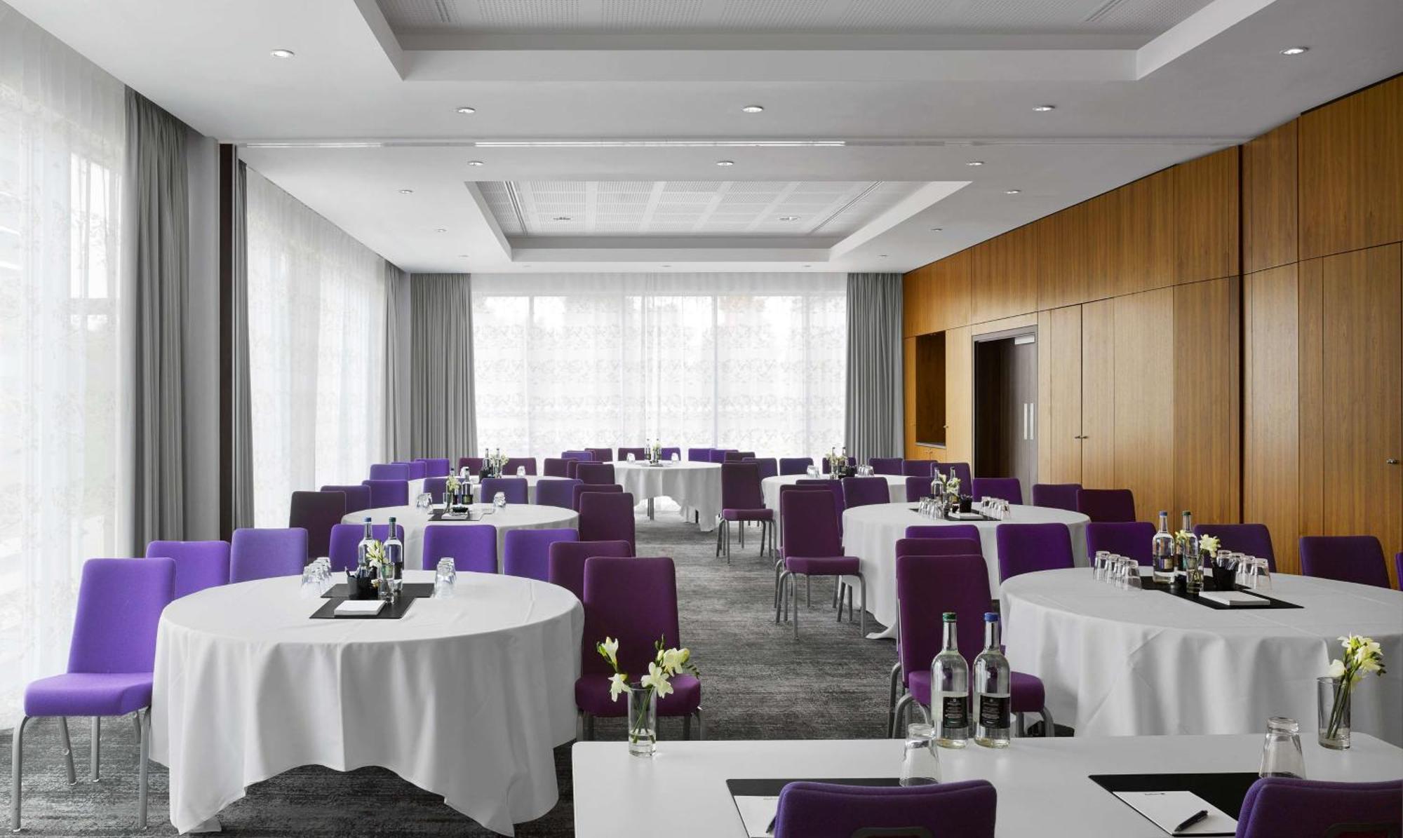 Radisson Blu Hotel East Midlands Airport Castle Donington Dış mekan fotoğraf