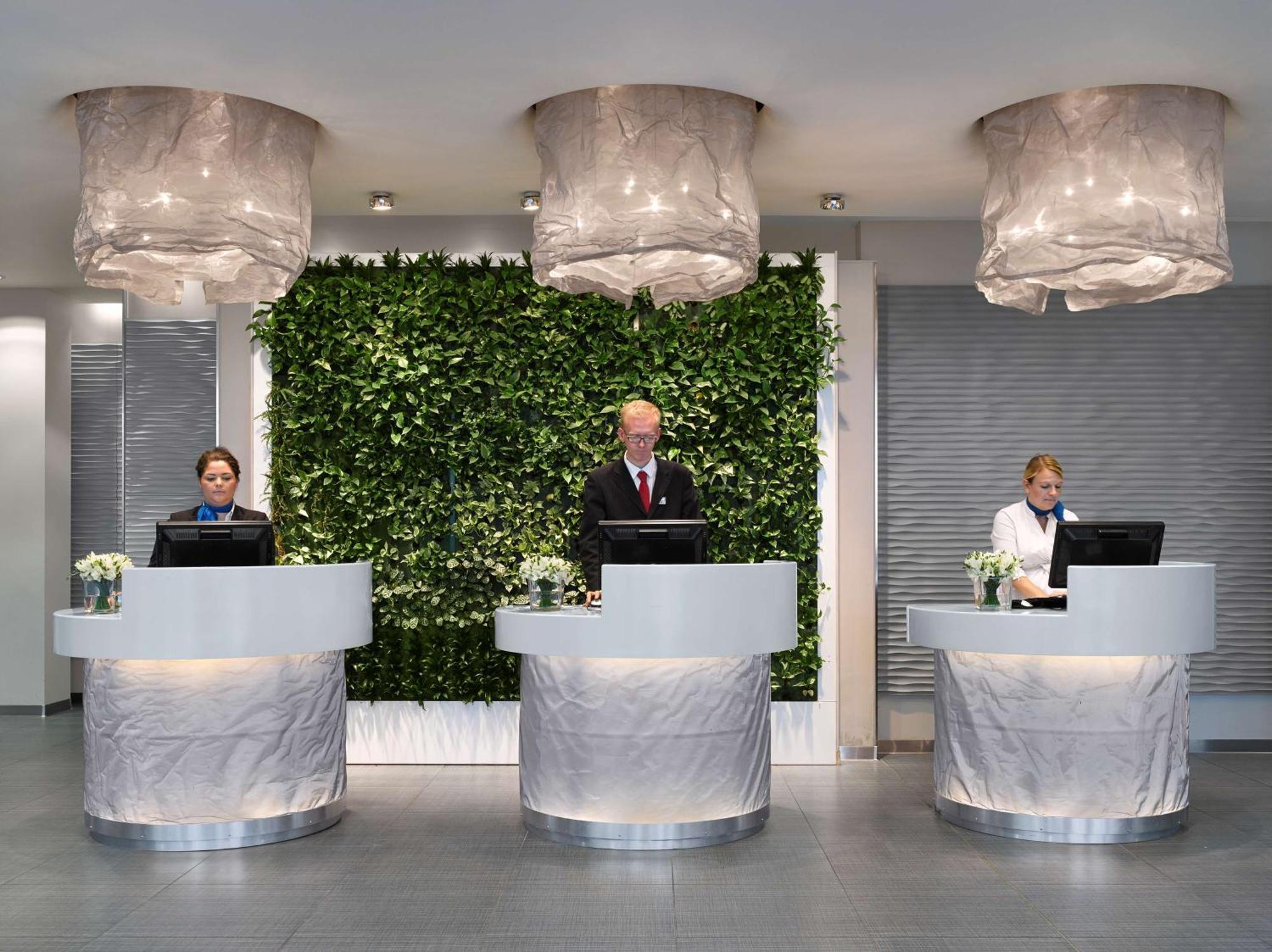 Radisson Blu Hotel East Midlands Airport Castle Donington Dış mekan fotoğraf