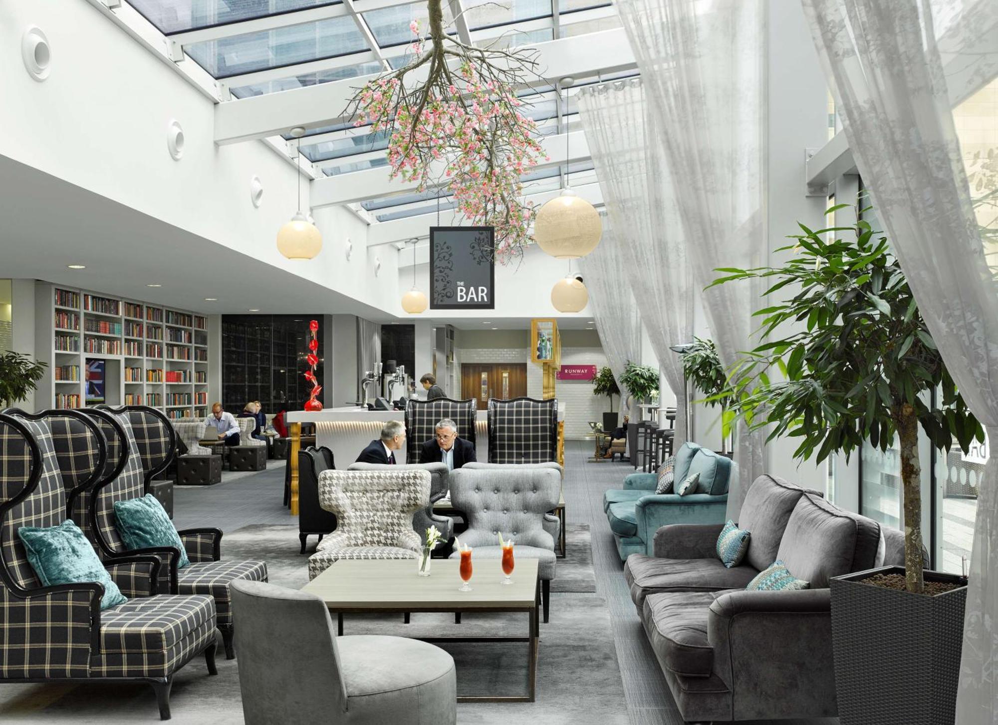 Radisson Blu Hotel East Midlands Airport Castle Donington Dış mekan fotoğraf