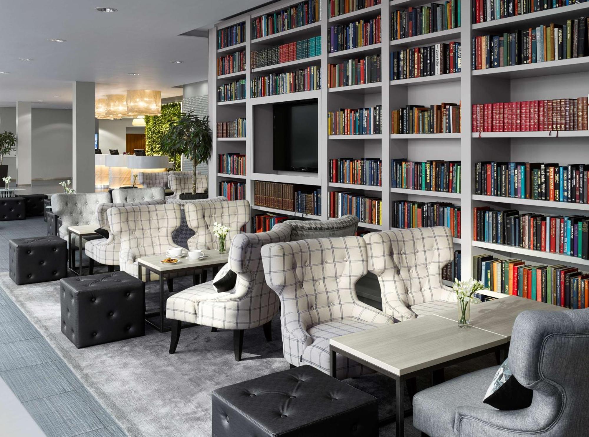 Radisson Blu Hotel East Midlands Airport Castle Donington Dış mekan fotoğraf