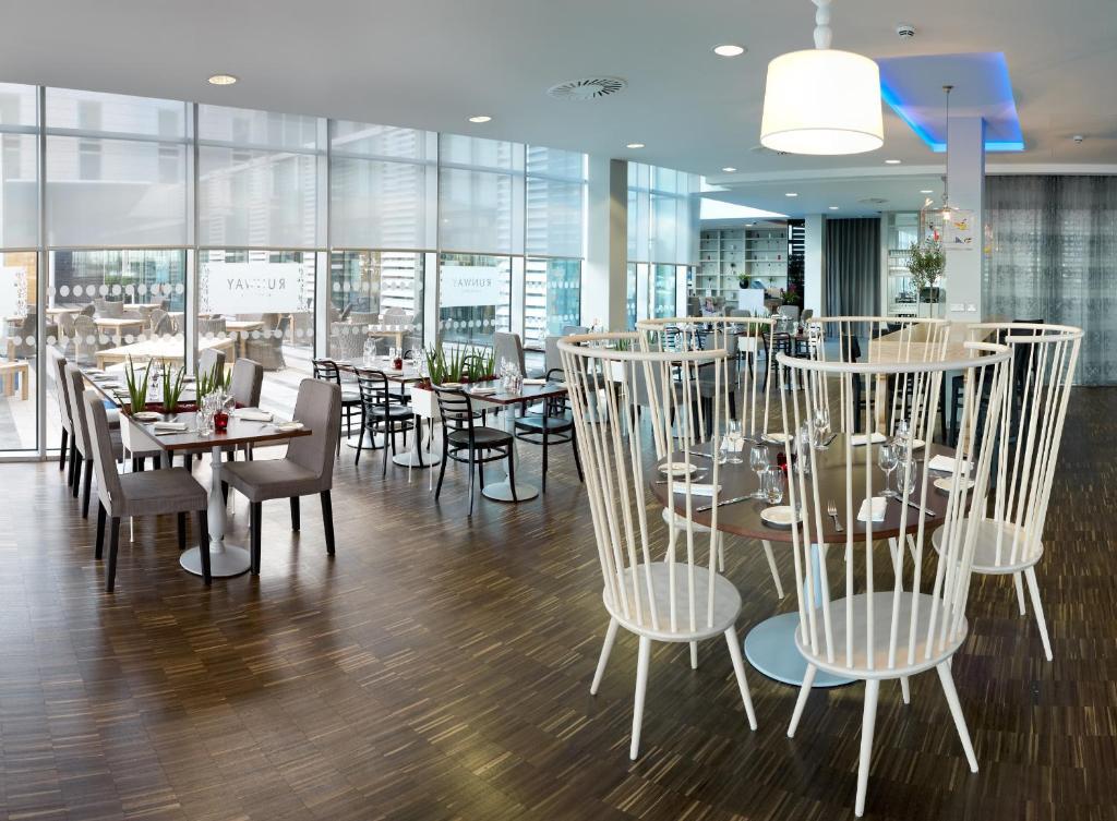 Radisson Blu Hotel East Midlands Airport Castle Donington Dış mekan fotoğraf