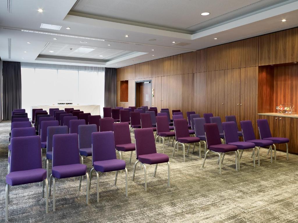 Radisson Blu Hotel East Midlands Airport Castle Donington Dış mekan fotoğraf